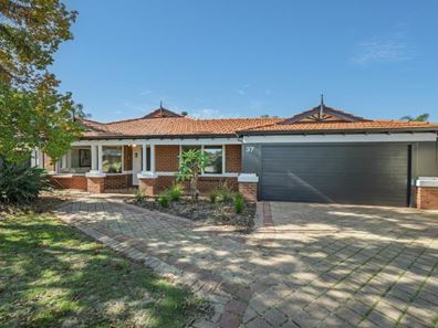 37 Mosedale Retreat, Atwell WA 6164