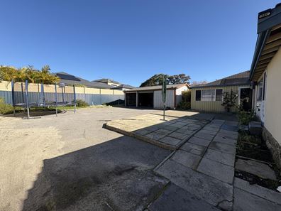 64 Howes Crescent, Dianella WA 6059