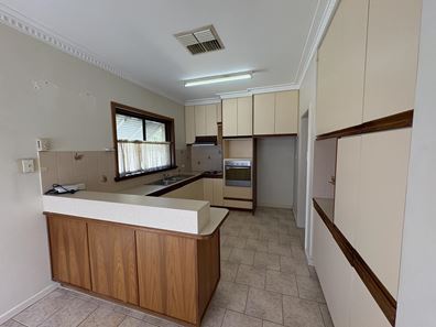 64 Howes Crescent, Dianella WA 6059