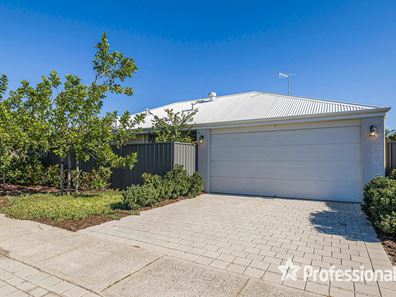 2 Ardrossan Loop, Kingsley WA 6026