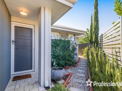 2 Ardrossan Loop, Kingsley WA 6026