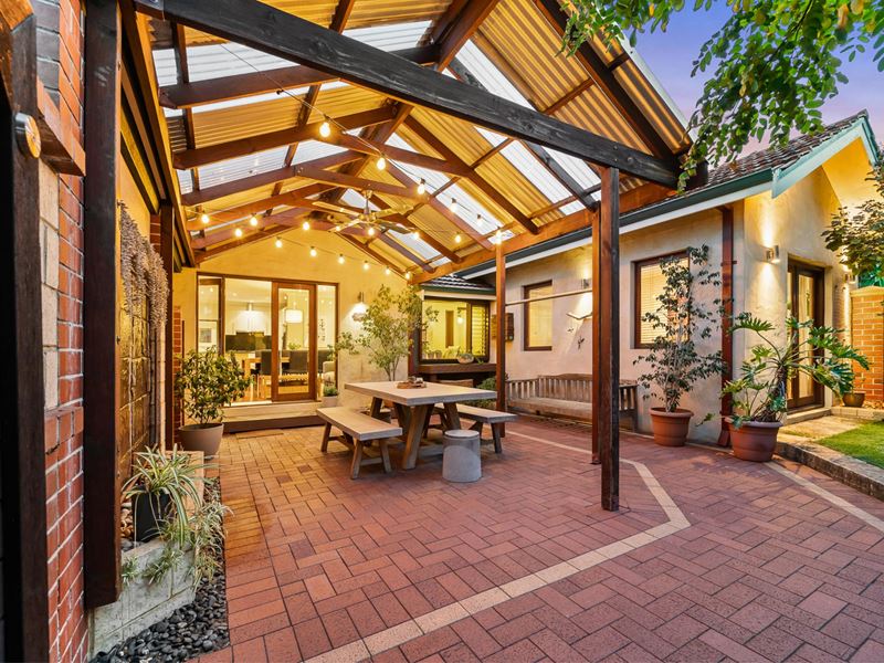 1/57 Cloister Avenue, Manning