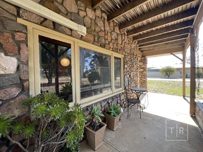 27 Downes Street, Pink Lake WA 6450