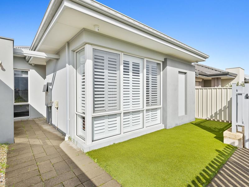 35 Winderie Road, Golden Bay WA 6174