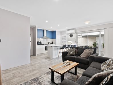 35 Winderie Road, Golden Bay WA 6174