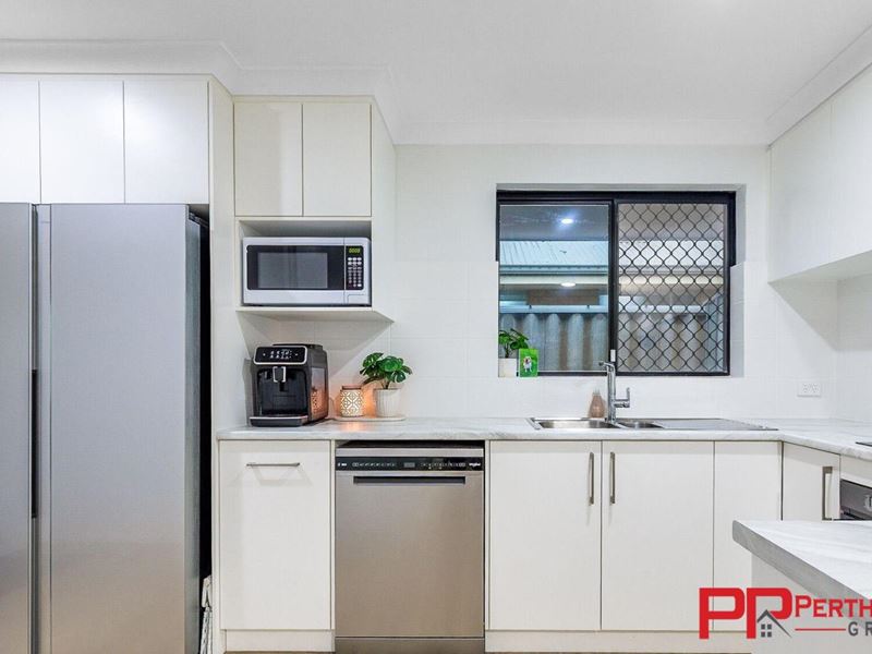 4 Mintern Court, Thornlie WA 6108