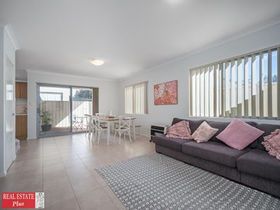 38 Aquaviva Circle, Viveash WA 6056