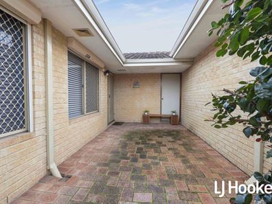 6/18 Heron Place, Maddington WA 6109
