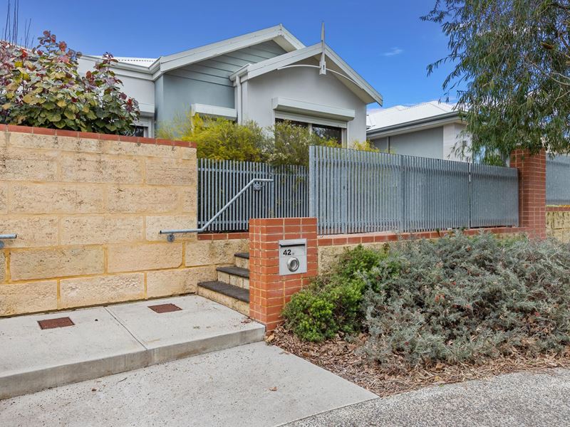 42 Aviator Boulevard, Clarkson WA 6030