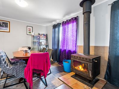 115 Sylvester Street, Coolgardie WA 6429