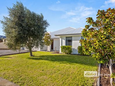 39 Waverley Road, Australind WA 6233