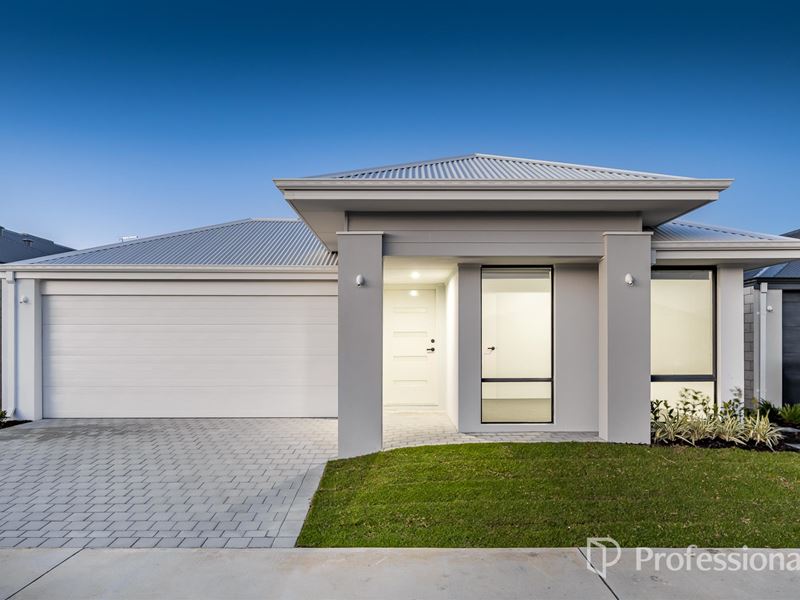 8 Hopetoun Drive, Eglinton WA 6034