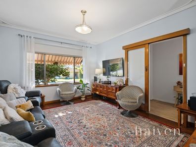 25 Lennox Road, Thornlie WA 6108