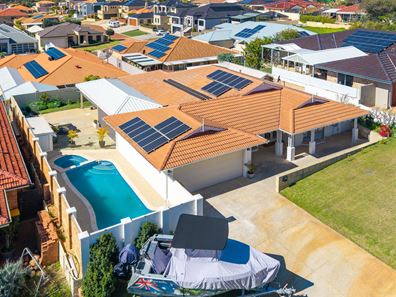 20 Hayward Parade, Coogee WA 6166