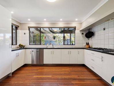 12 Urwick Court, Kardinya WA 6163