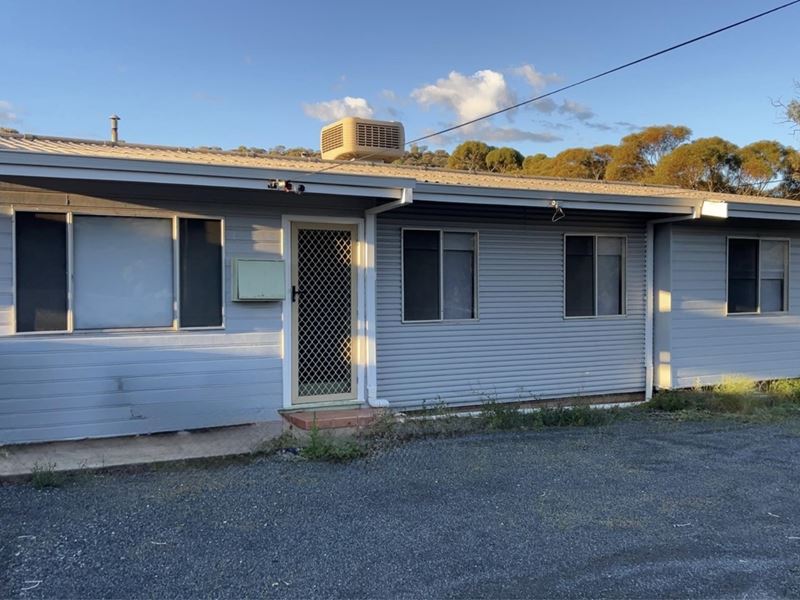 73 Gordon Adams Road, Kambalda East WA 6442