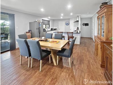 11 Spalding Street, Beresford WA 6530