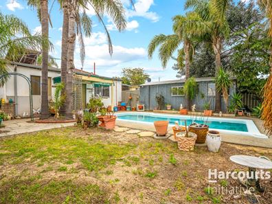 12 Amberton Avenue, Girrawheen WA 6064
