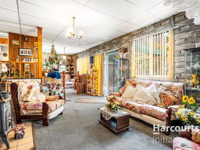 12 Amberton Avenue, Girrawheen WA 6064
