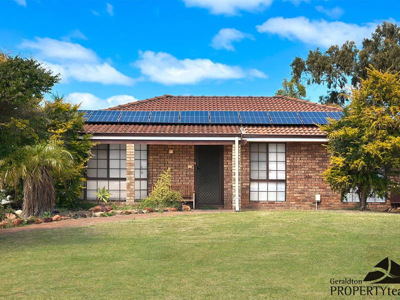 32 Petchell Street, Rangeway WA 6530