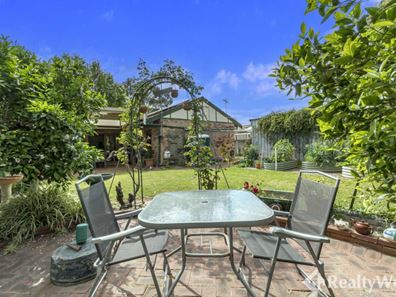 6 Spencer Court, Redcliffe WA 6104