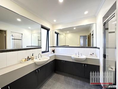 3/118 Huntriss Road, Karrinyup WA 6018