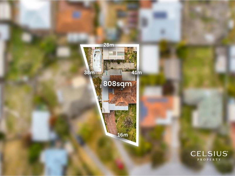 17 Balaka Way, Queens Park WA 6107