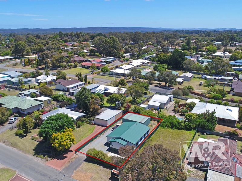 4 Little Oxford Street, Gledhow
