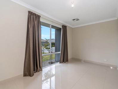 17 Bright Street, Haynes WA 6112