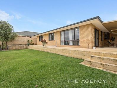 27 Fowey Loop, Mindarie WA 6030