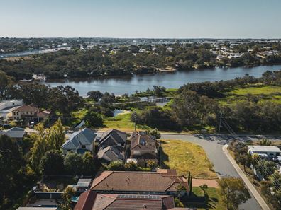 10 Waterview Parade, Ascot WA 6104