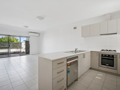5/198 Hamilton Road, Spearwood WA 6163