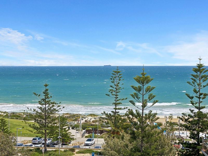 M404/183 West Coast Highway, Scarborough