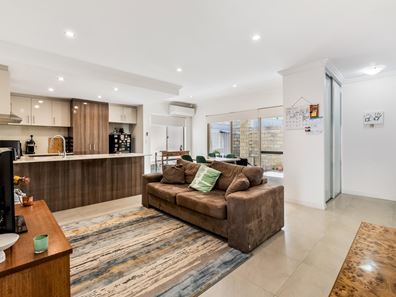 B/6 Pomfret Road, Spearwood WA 6163
