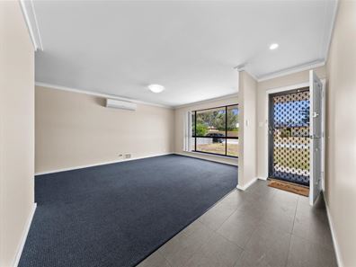 8 Greenhood Court, Gosnells WA 6110