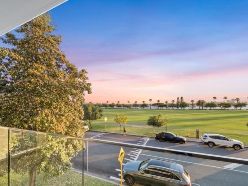 10/90 Terrace Road, East Perth WA 6004