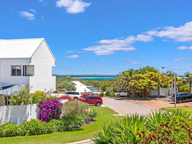 19 Porpoise Court, Coogee WA 6166