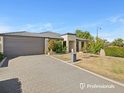 2 Chile Way, Aubin Grove WA 6164