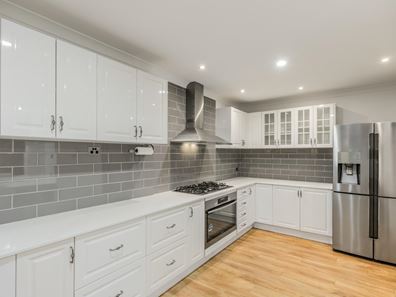 52 Tollington Park Road, Kelmscott WA 6111