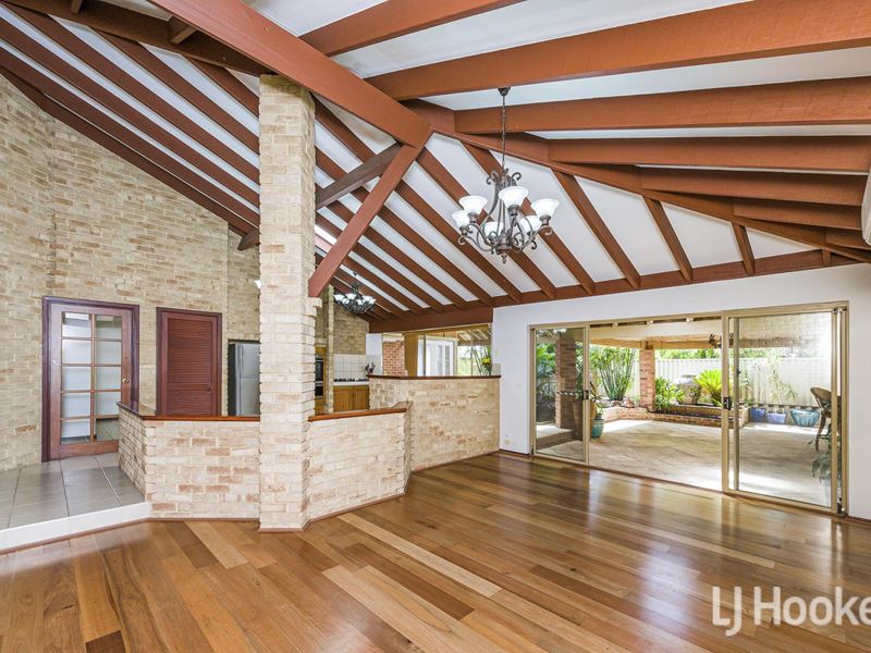 10 Camelot Court, Thornlie WA 6108