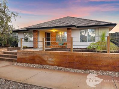 70 Banrock Drive, Ellenbrook WA 6069
