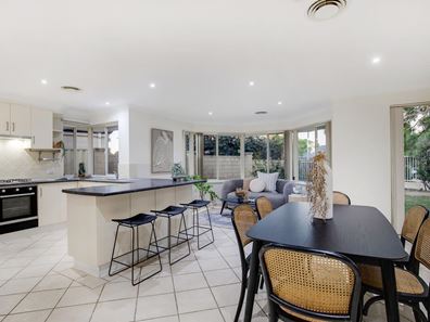 13 Francis Avenue, Karrinyup WA 6018