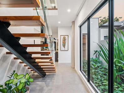 29B Farina Drive, Yokine WA 6060
