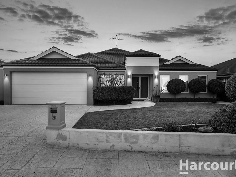 5 Bookleaf Loop, Halls Head WA 6210