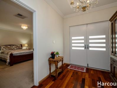 46 LaBianca Vista, Carramar WA 6031