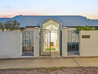 36 Bay Road, Claremont WA 6010