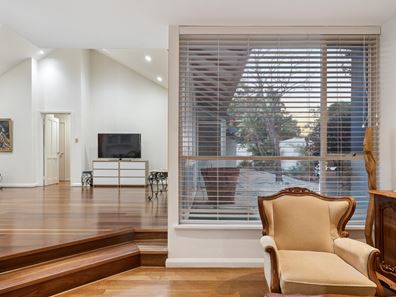 36 Bay Road, Claremont WA 6010