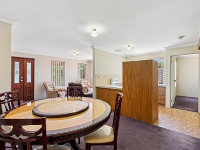 4/14 Helena Street, Guildford WA 6055