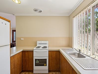 4/14 Helena Street, Guildford WA 6055