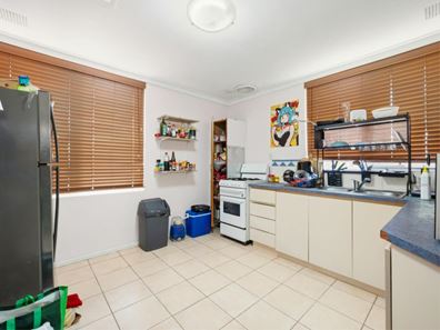 7 Crandon Street, Gosnells WA 6110